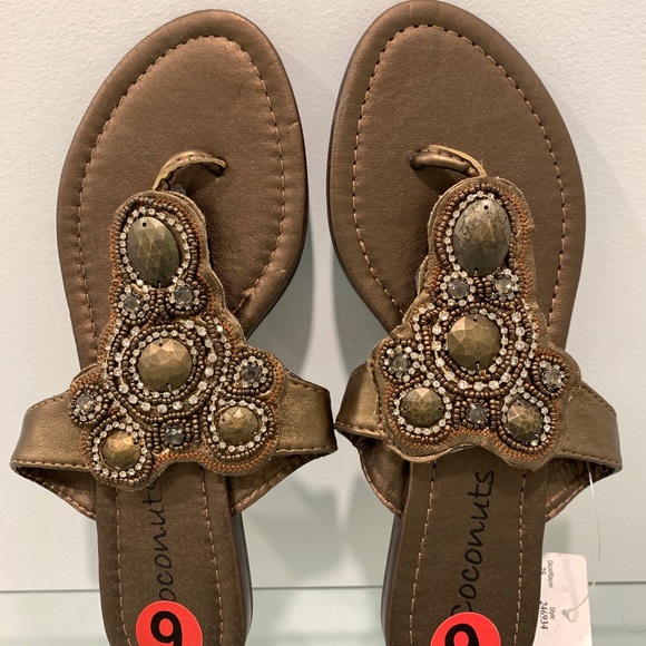 ☀️ Beautiful Sandals ☀️ - Picture 1 of 6